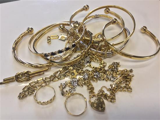 Modern 9ct gold jewellery 76g gross